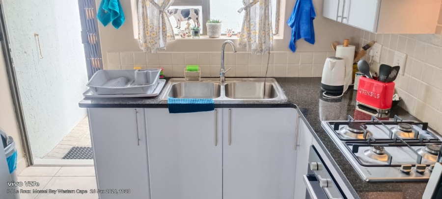 4 Bedroom Property for Sale in Seemeeu Park Western Cape